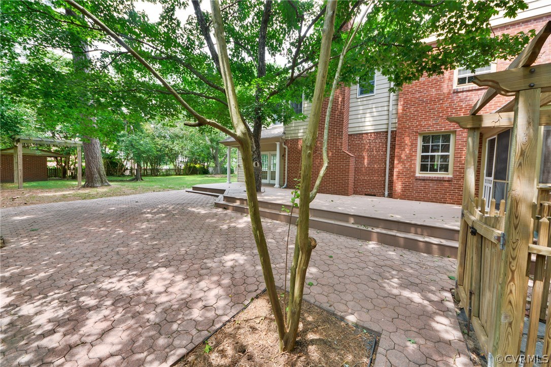 1008 Ridge Top Road Henrico, VA 23229 - Photo 6 of 35 Gallery Image 6