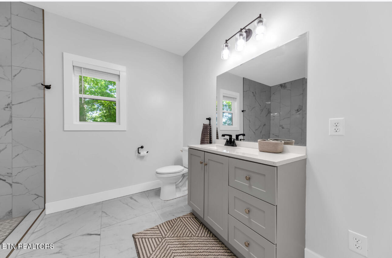 254 Clear Creek Road Kodak, TN 37764 - Photo 26 of 26 Bathroom 3