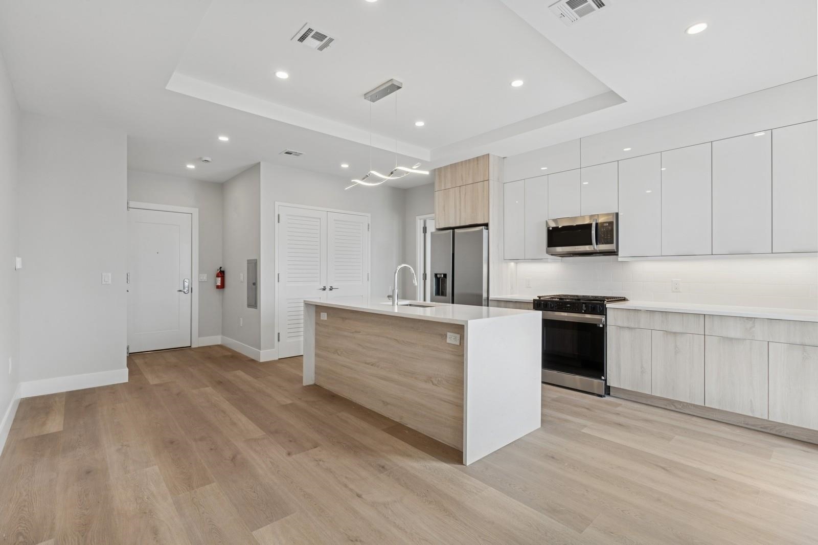 6810 Polk Street, Unit PH601 Guttenberg, NJ 07093 - Photo 8 of 26