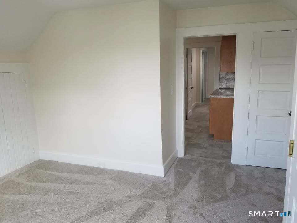 51 Wallace Row Wallingford, CT 06492 - Photo 15 of 16