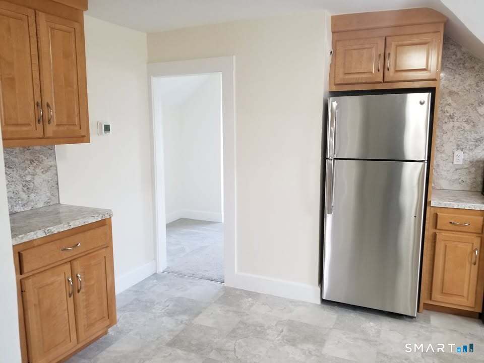 51 Wallace Row Wallingford, CT 06492 - Photo 9 of 16