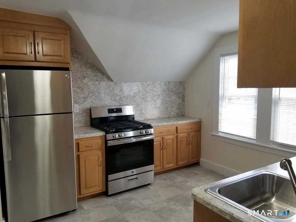 51 Wallace Row Wallingford, CT 06492 - Photo 10 of 16