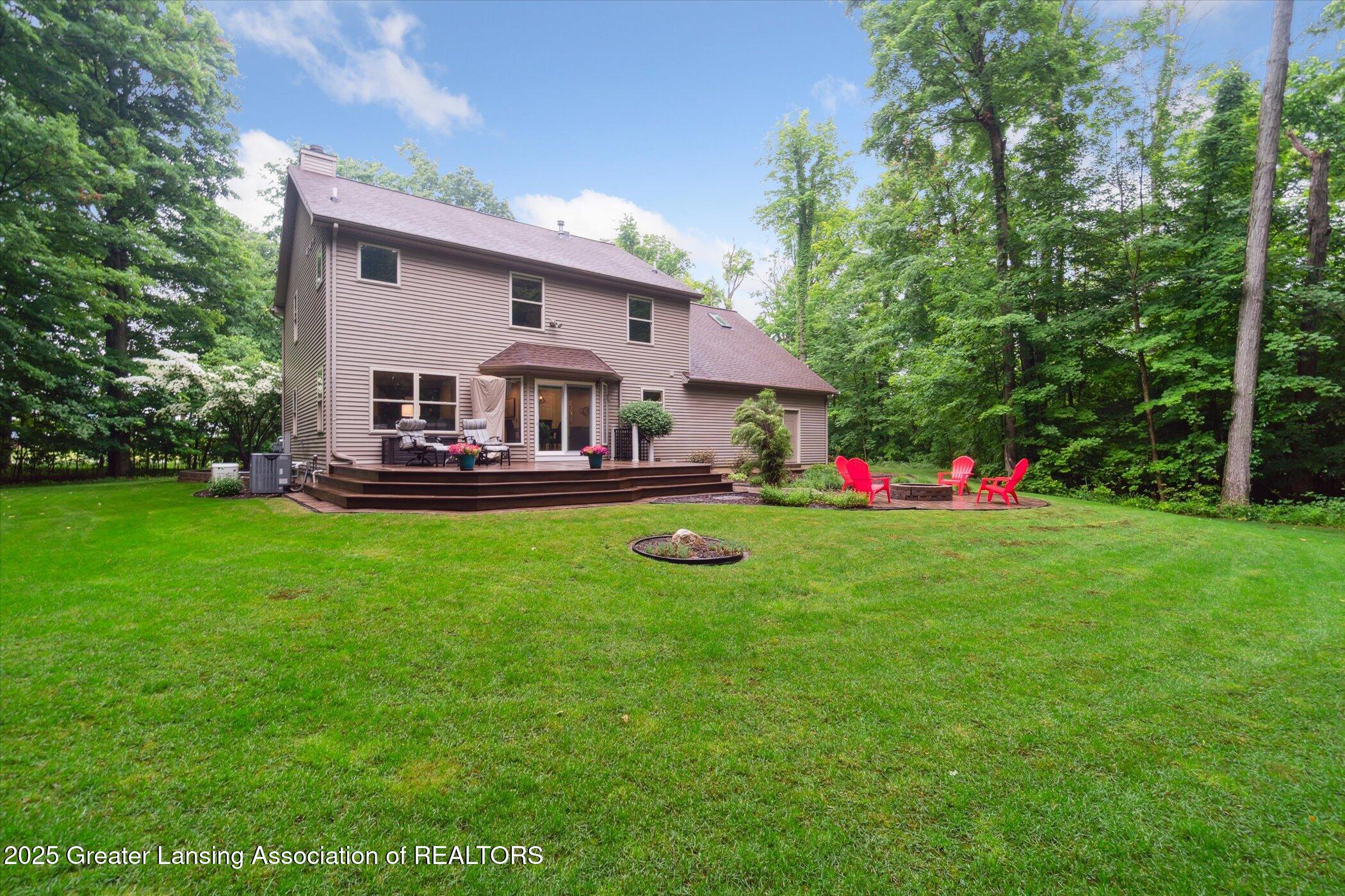 3901 West Howe Road Dewitt, MI 48820 - Photo 47 of 70 52-3901-W-Howe-Rd-DeWitt-MI-48820-Window