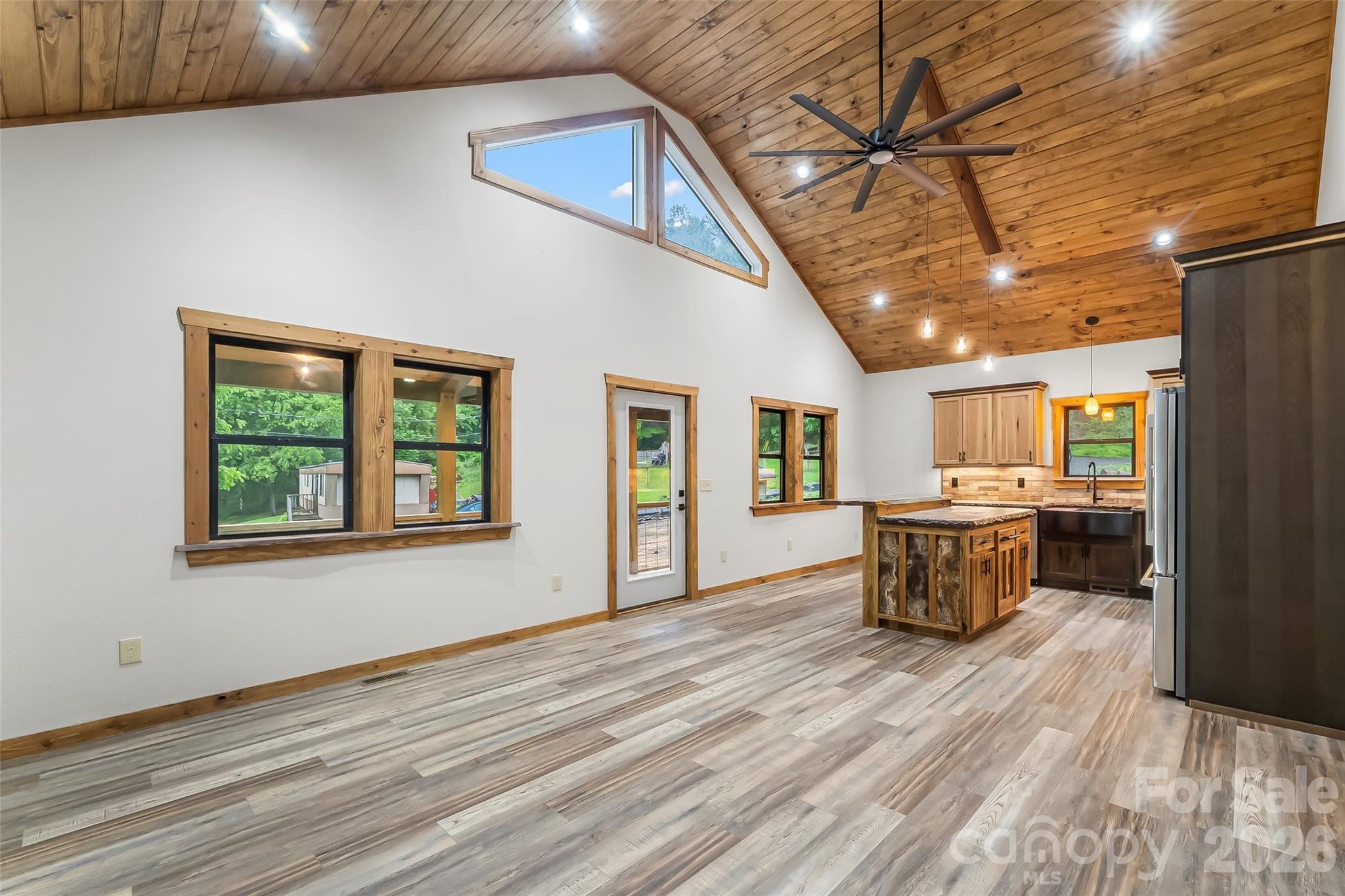 1737 Newfound Road Leicester, NC 28748 - Photo 8 of 47