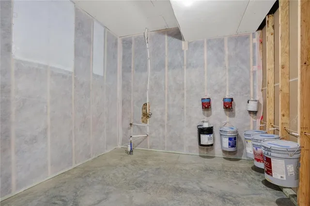 $447,900 | 16195 Ryan Circle, Parkville, MO 64152