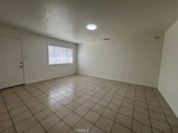 $1,900 | 1064 Waters Avenue, Unit 3, Pomona, CA 91766