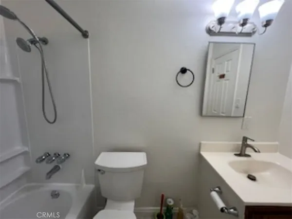 $1,900 | 1064 Waters Avenue, Unit 3, Pomona, CA 91766