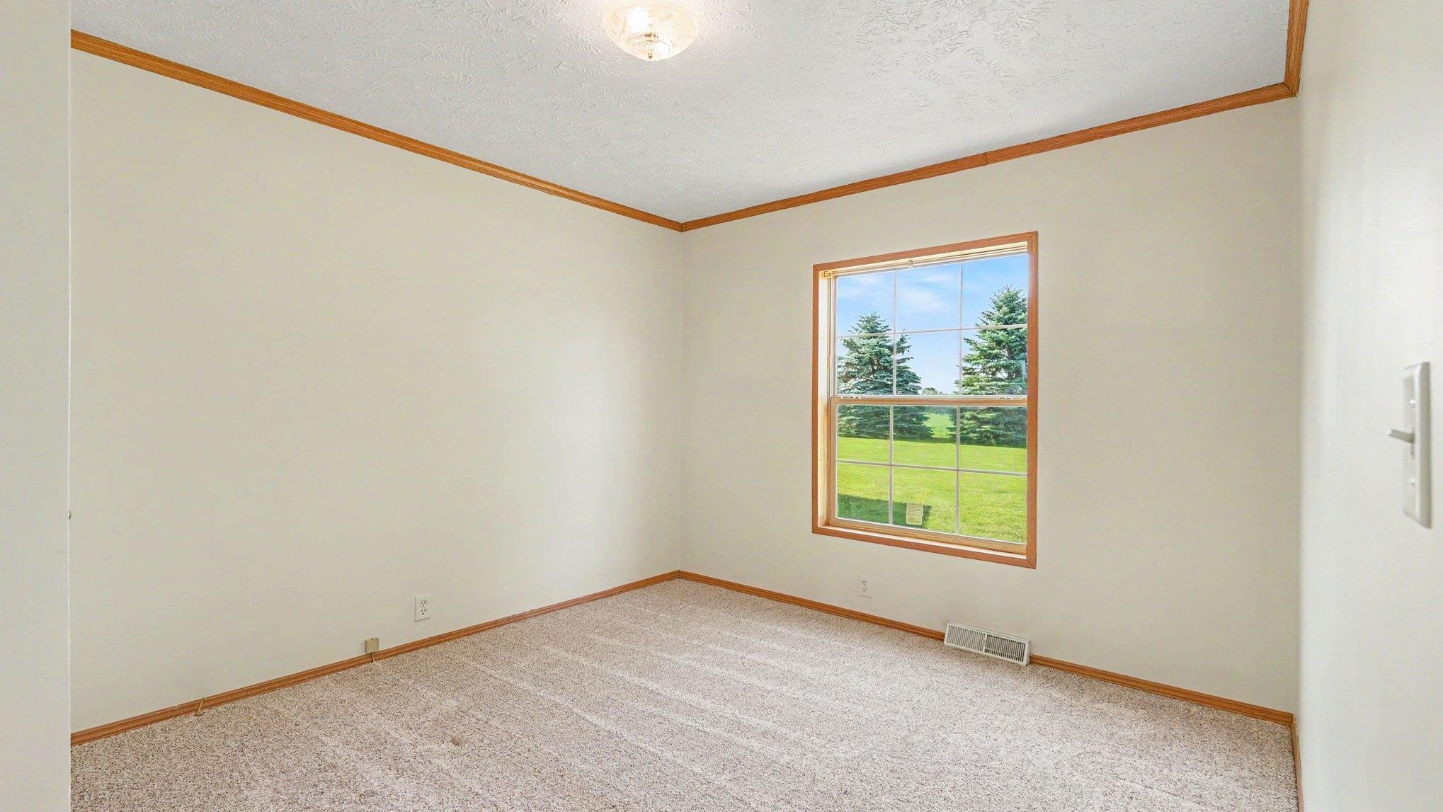 3895 West Broomfield Road Mount Pleasant, MI 48858 - Photo 15 of 34