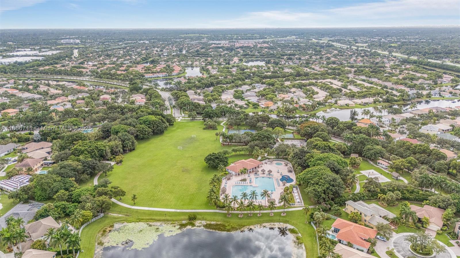 4052 Pine Ridge Lane Weston, FL 33331 - Photo 14 of 16