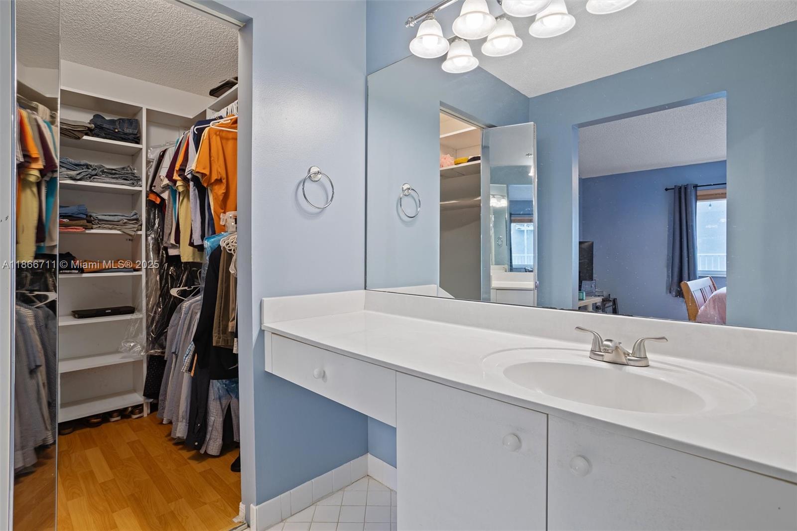 4052 Pine Ridge Lane Weston, FL 33331 - Photo 9 of 16