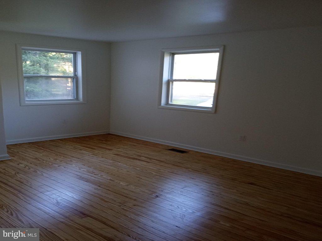 447 Cherry Road Millville, NJ 08332 - Photo 6 of 15