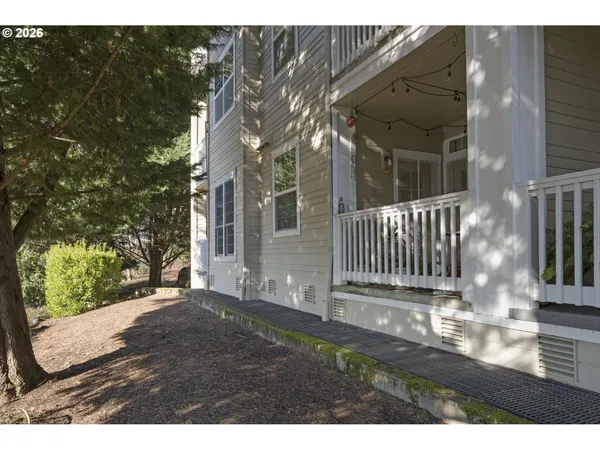 $375,000 | 4335 Summerlinn Drive, West Linn, OR 97068