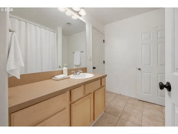 $375,000 | 4335 Summerlinn Drive, West Linn, OR 97068