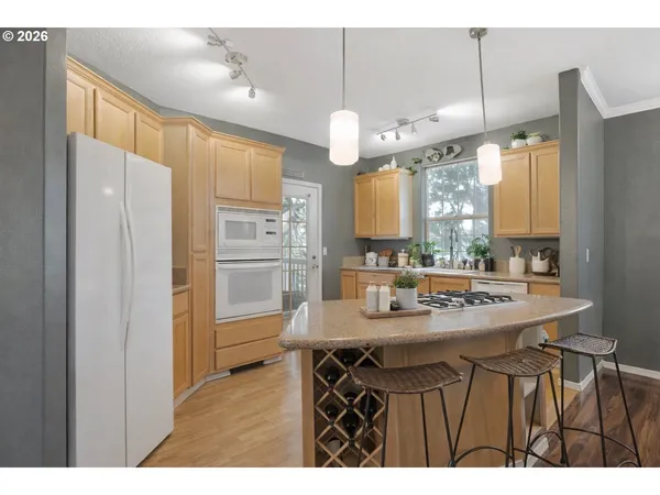 $375,000 | 4335 Summerlinn Drive, West Linn, OR 97068