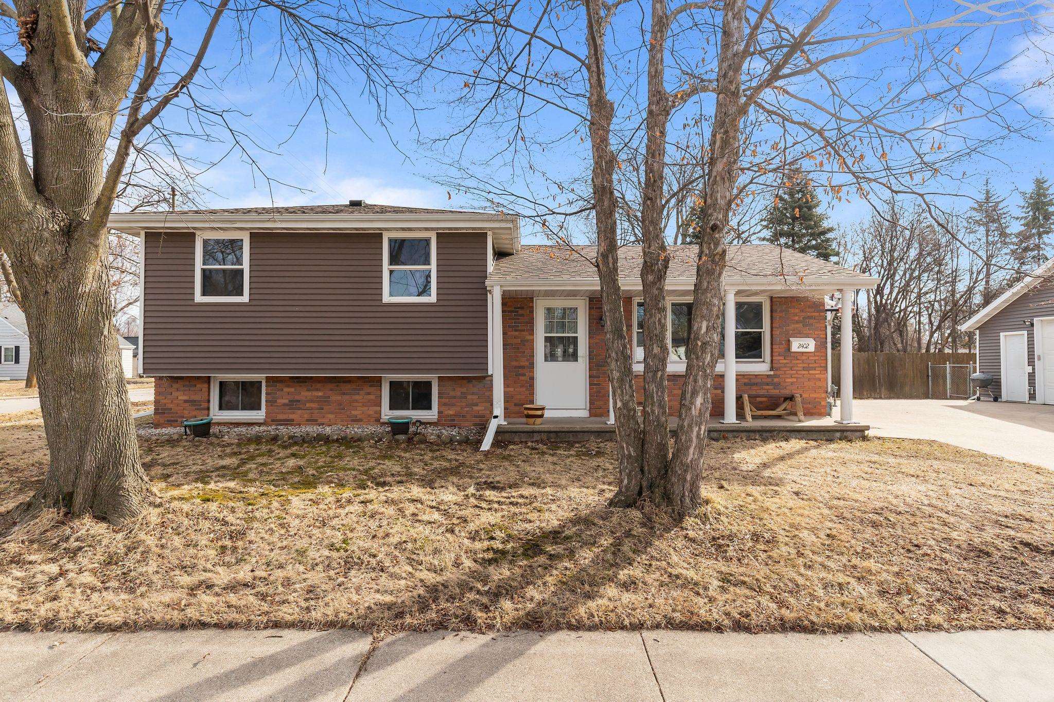 2402 South Madison Street Appleton, WI 54915 - Photo 1 of 1