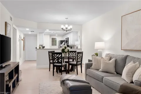 a view of a livingroom and dining room