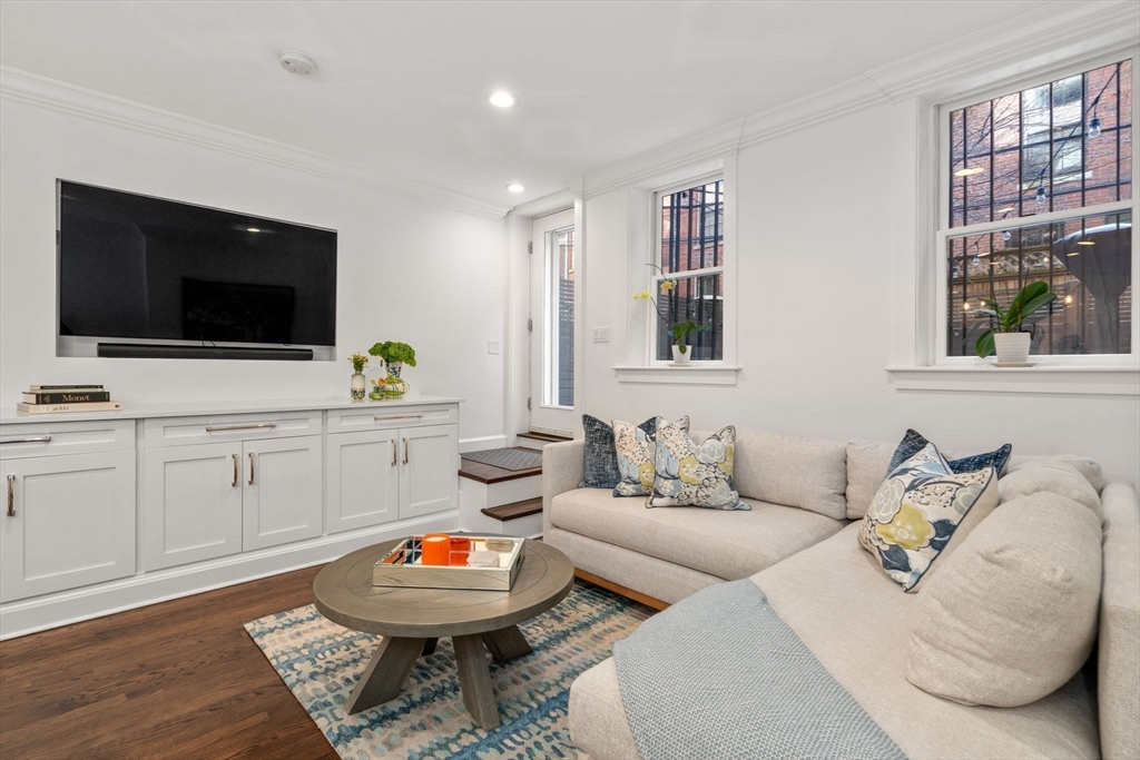 36 Appleton Street, Unit 1 Boston, MA 02116 - Photo 3 of 16 Gallery Image 3