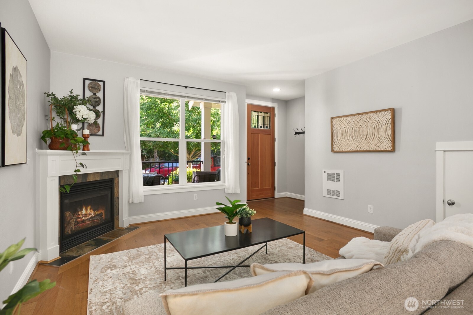 3002 Southwest Graham Street Seattle, WA 98126 - Photo 5 of 25 Gallery Image 5