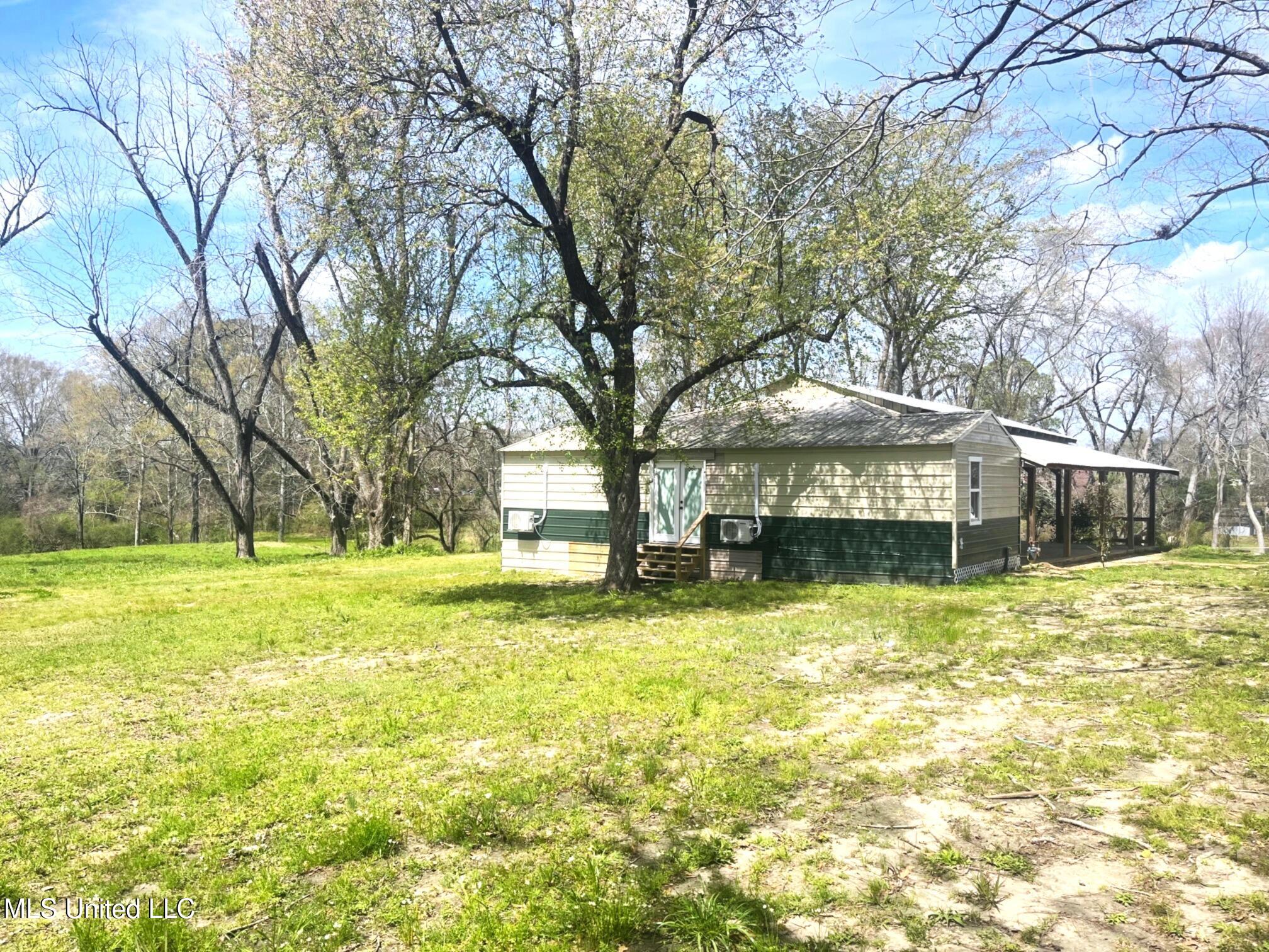 17 B Street Bay Springs, MS 39422 - Photo 26 of 28 Rear
