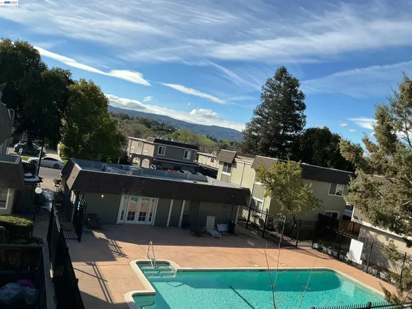 $299,000 | 1366 Callen Street, Unit C, Vacaville, CA 95688