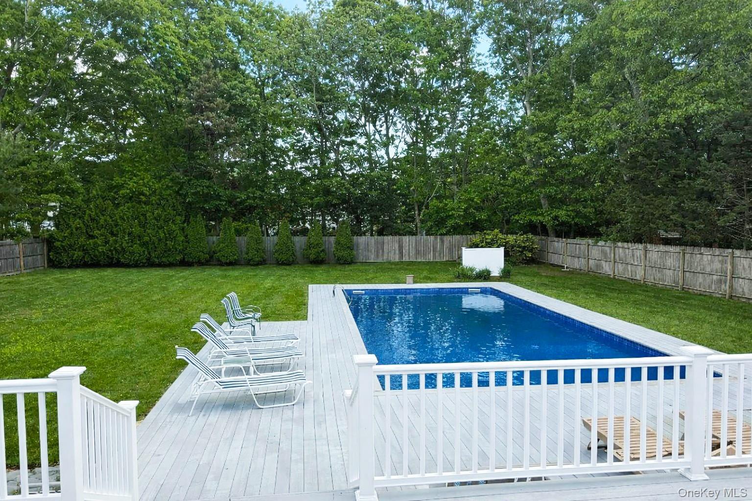 36 Matthews Drive Remsenburg, NY 11960 - Photo 5 of 21