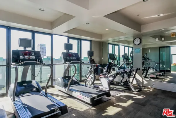 $2,990 | 849 South Broadway, Unit 1208, Los Angeles, CA 90014