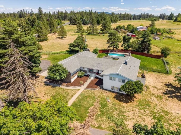 $749,500 | 2105 West Borden Road, Spokane, WA 99224