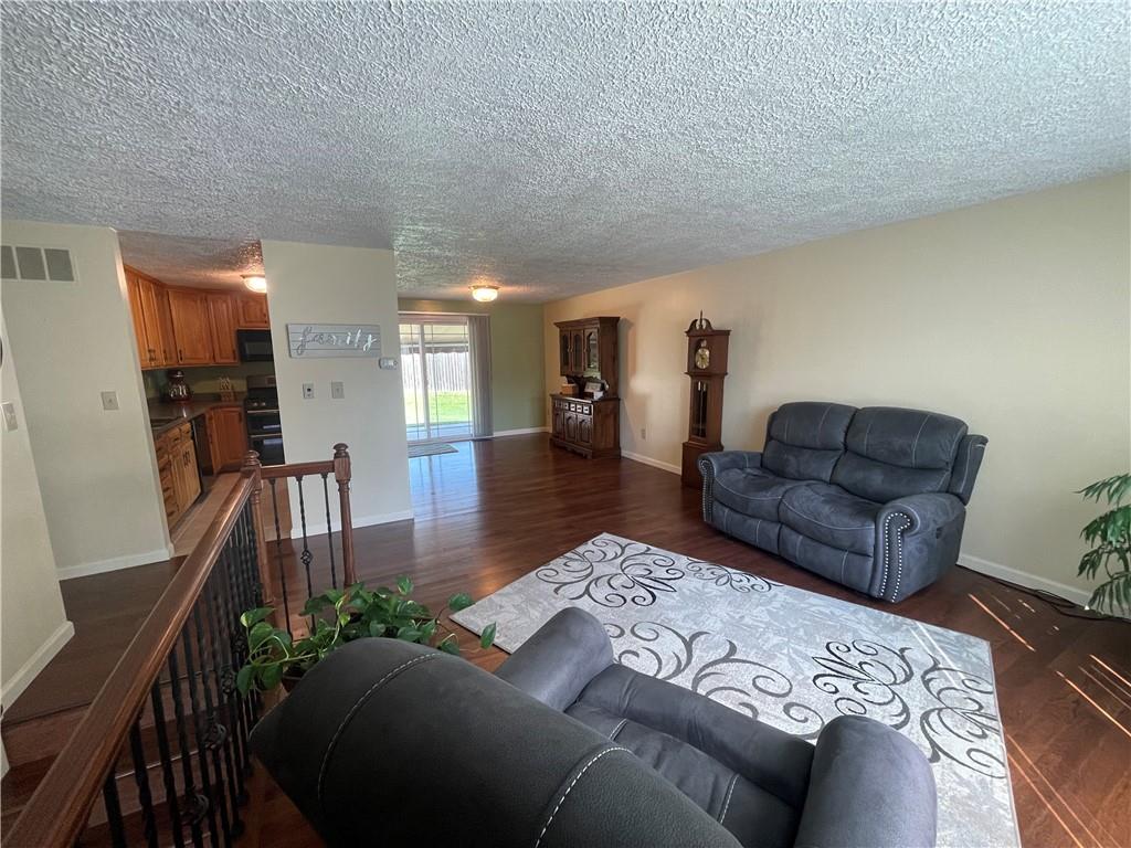 136 Browns Hill Road Valencia, PA 16059 - Photo 17 of 36 Gallery Image 17