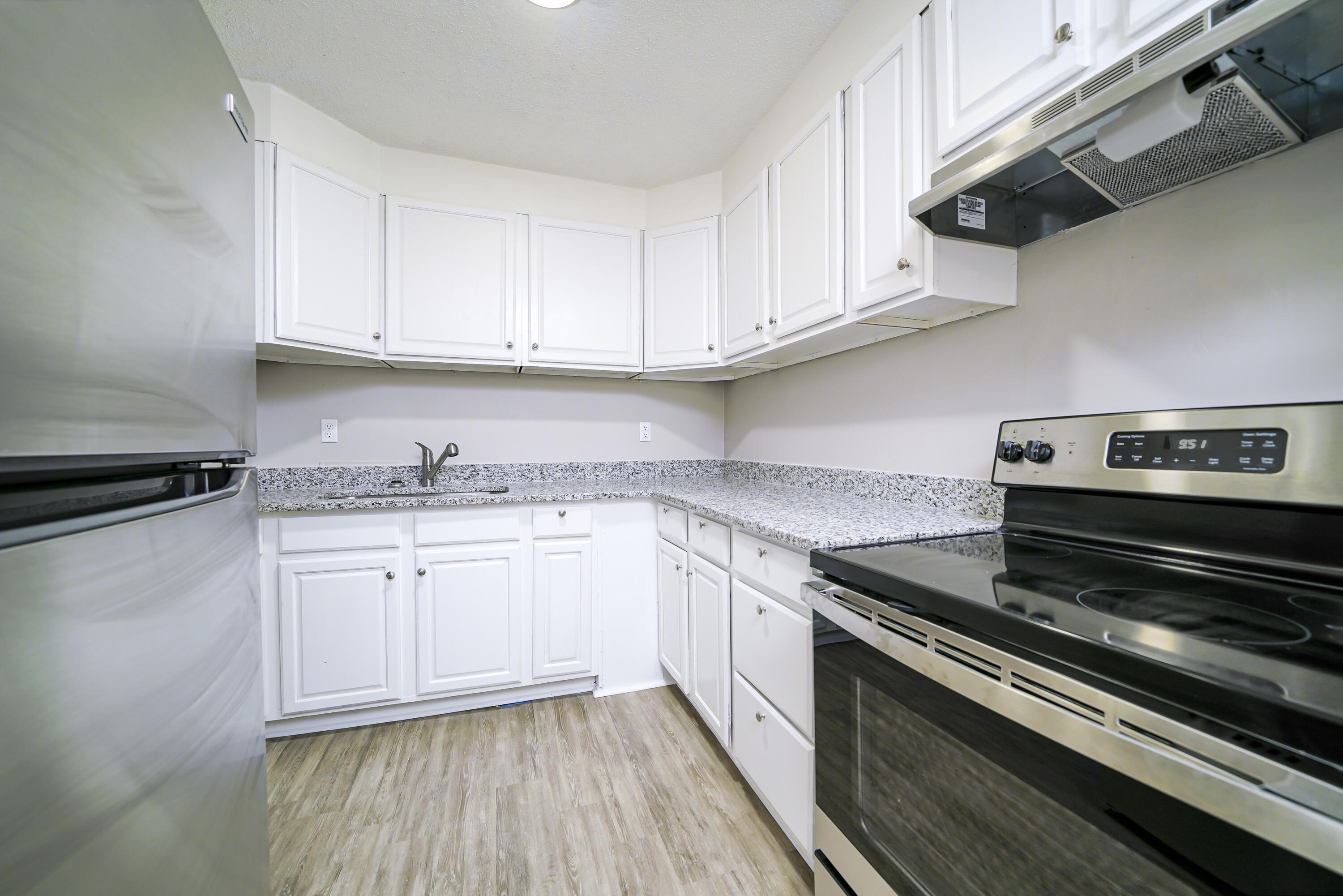 343 Walnut Street Thomson, GA 30824 - Photo 7 of 18 DSC09868-Edit