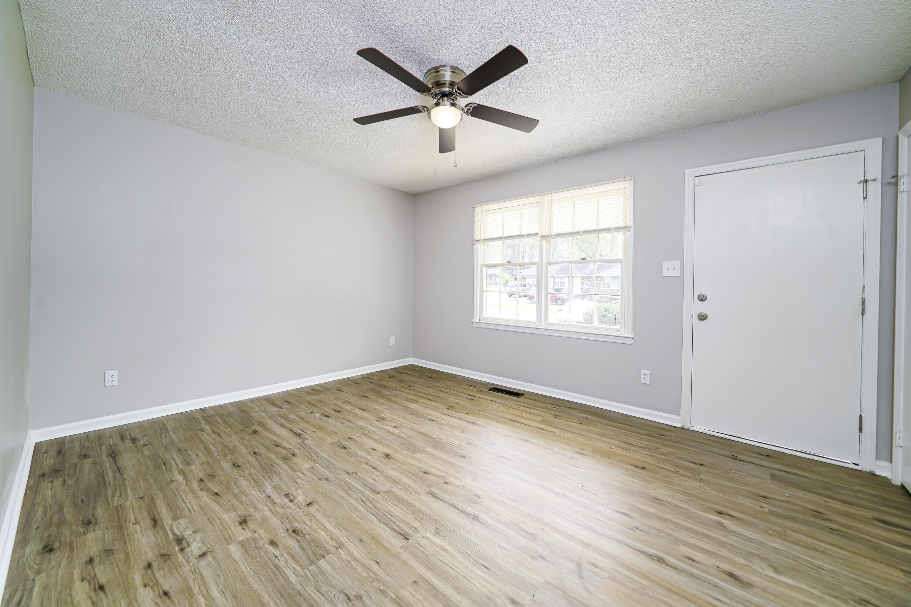 343 Walnut Street Thomson, GA 30824 - Photo 10 of 18 DSC09874-Edit