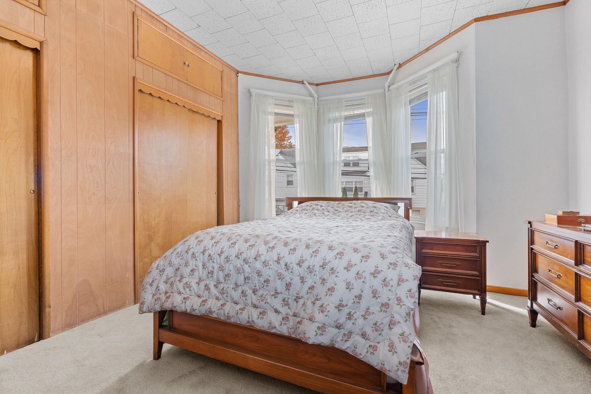 162 Huber Street Secaucus, NJ 07094 - Photo 10 of 35 Gallery Image 10