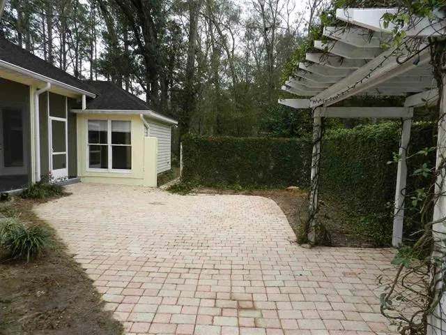 $2,100 | 1047 Parkview Drive, Tallahassee, FL 32311