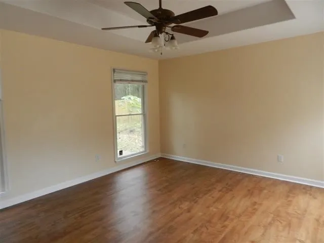 $2,100 | 1047 Parkview Drive, Tallahassee, FL 32311