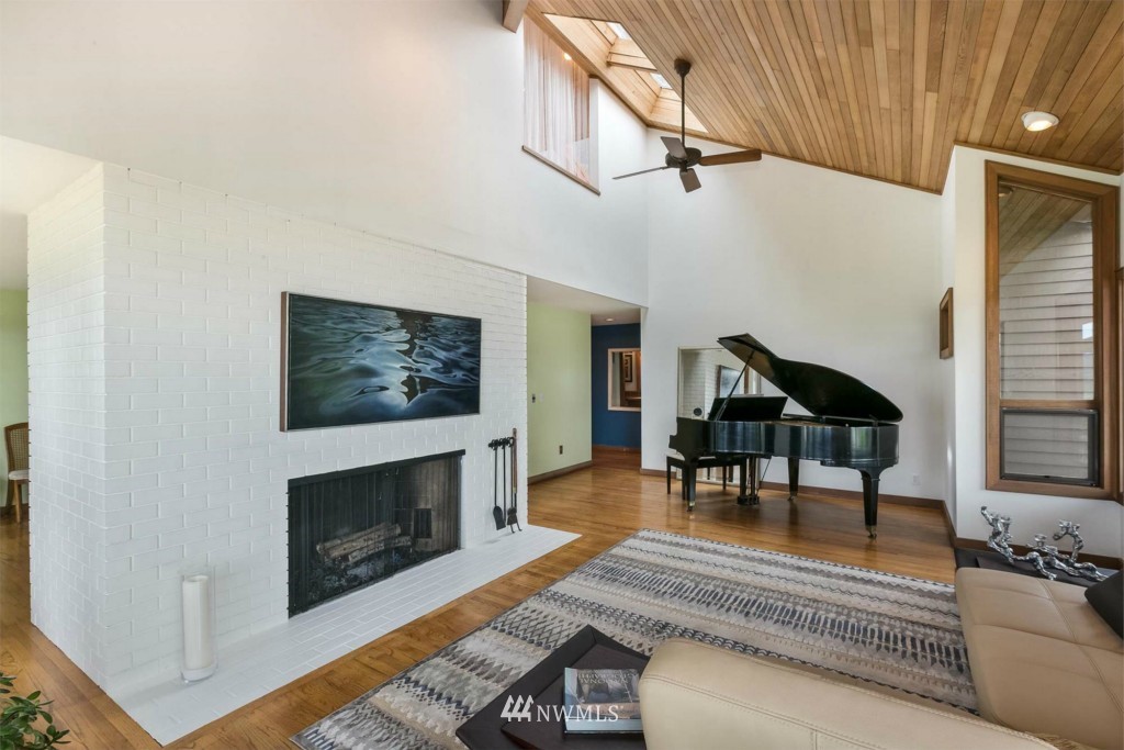 10901 Fraser Road Southeast Port Orchard, WA 98367 - Photo 16 of 25 Gallery Image 16
