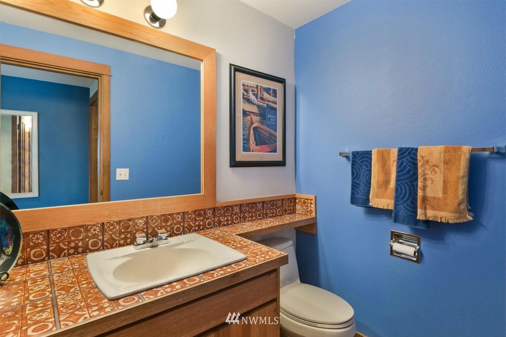 10901 Fraser Road Southeast Port Orchard, WA 98367 - Photo 17 of 25 Gallery Image 17