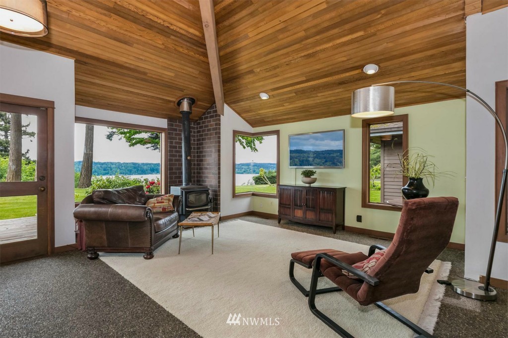 10901 Fraser Road Southeast Port Orchard, WA 98367 - Photo 10 of 25 Gallery Image 10