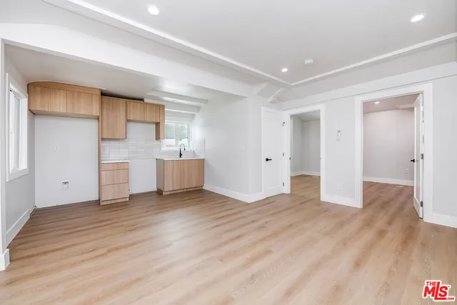 $3,500 | 4524 Laurel Canyon Boulevard, Valley Village, CA 91607