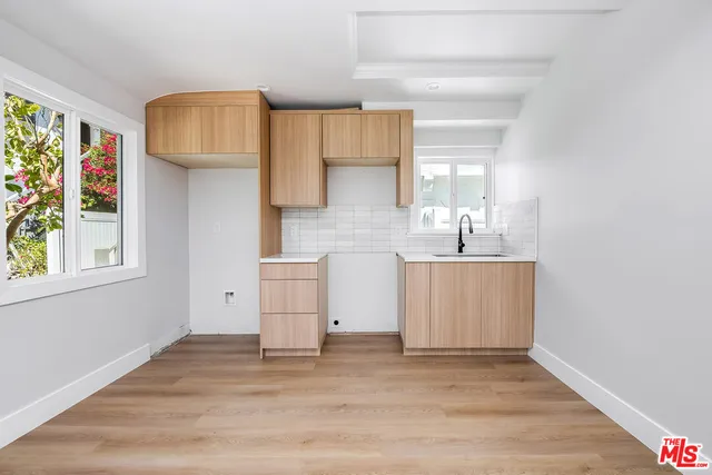 $3,500 | 4524 Laurel Canyon Boulevard, Valley Village, CA 91607