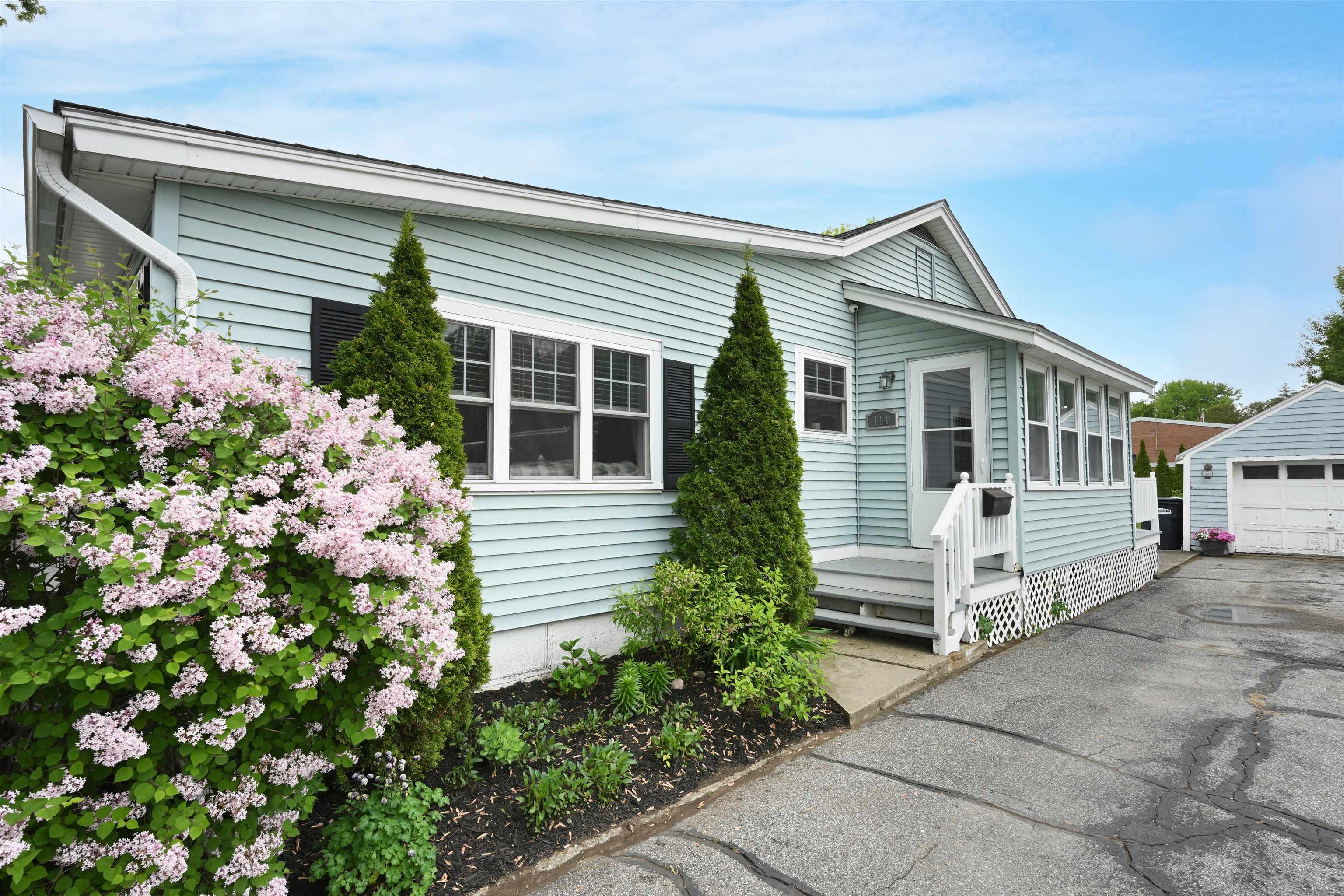 114 Grand Avenue Swanton, VT 05488 - Photo 3 of 43