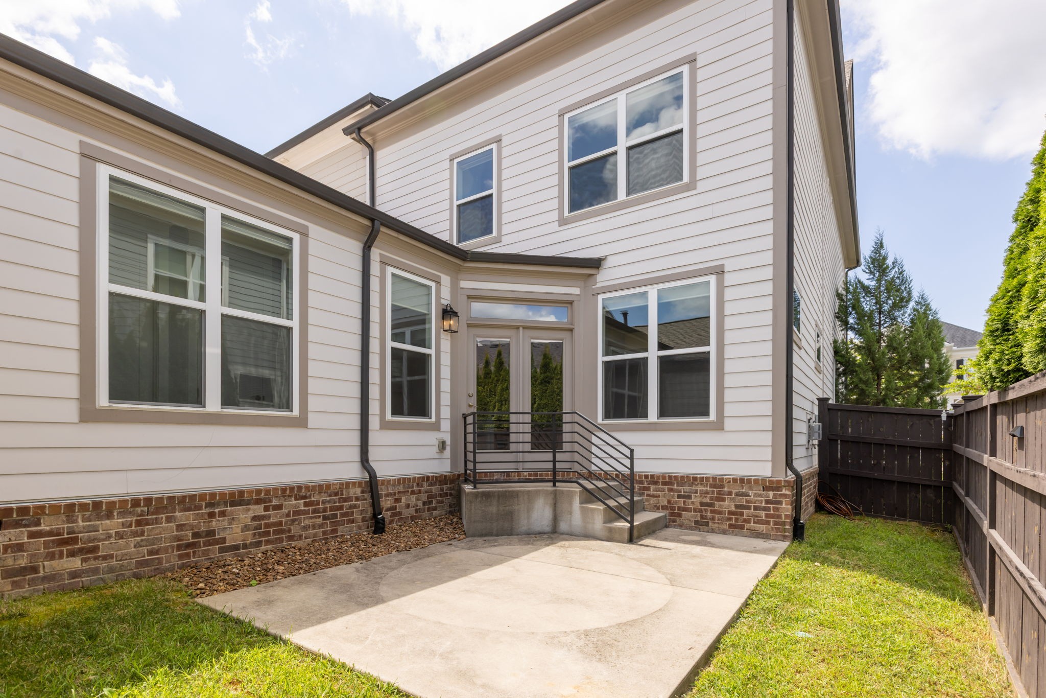 3091 Cheever Street Franklin, TN 37064 - Photo 34 of 36 a front view of a house with yard