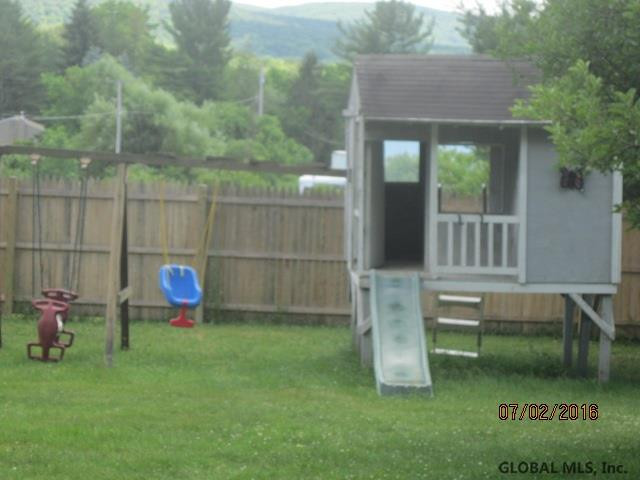 107 Groveside Road Pittstown, NY 12090 - Photo 11 of 14 Photo 11