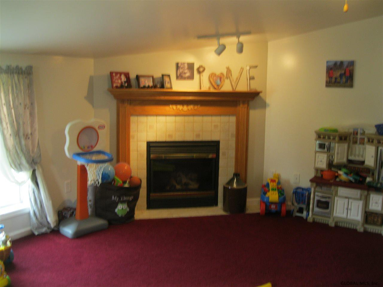 107 Groveside Road Pittstown, NY 12090 - Photo 6 of 14 BEDROOM