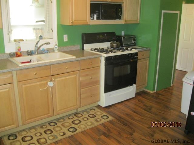 107 Groveside Road Pittstown, NY 12090 - Photo 8 of 14 Photo 8