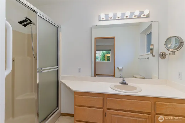 $4,500 | 6525 39th Avenue Southwest, Seattle, WA 98136