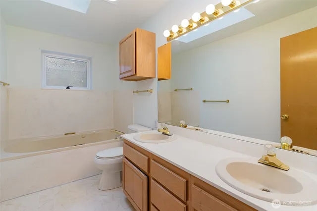 $4,500 | 6525 39th Avenue Southwest, Seattle, WA 98136