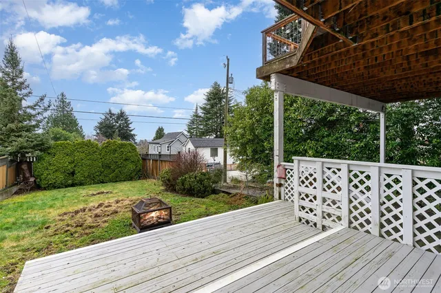 $4,500 | 6525 39th Avenue Southwest, Seattle, WA 98136