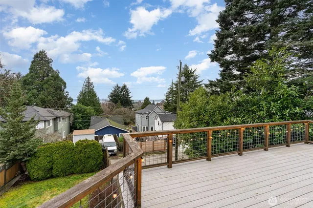 $4,500 | 6525 39th Avenue Southwest, Seattle, WA 98136