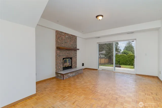 $4,500 | 6525 39th Avenue Southwest, Seattle, WA 98136