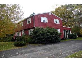 10 Sewall Road Portsmouth, NH 03801 - Photo 2 of 3 Gallery Image 2