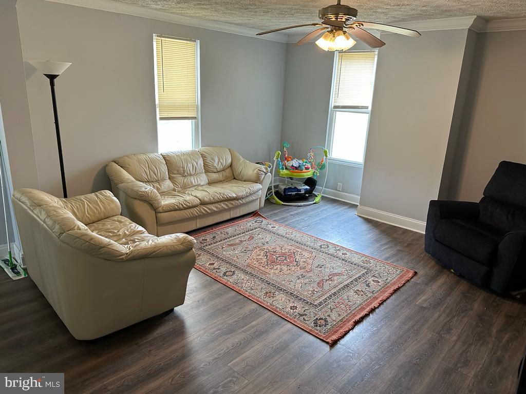 108 Liberty Road Federalsburg, MD 21632 - Photo 14 of 24 LIVING ROOM